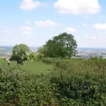 2 Bed In Oc-75697 * Bristol