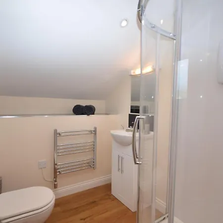 2 Bed In Oc-75697 *